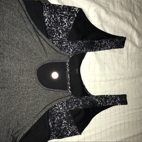 Lululemon Run Times Tank 6 - Picture 4 of 8